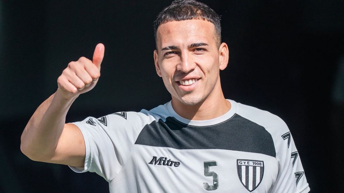 Nahuel Barboza, volante de Gimnasia y Esgrima.