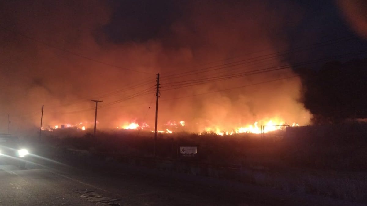 Defensa Civil de Luján informó que el incendio ya fue controlado.