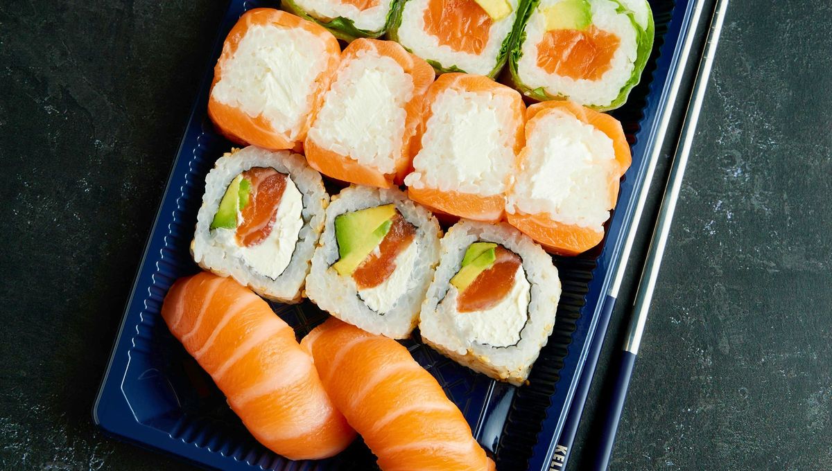 El 70% del salmón que se consume en el mundo viene de la acuicultura. Solo en el Atlántico norte, las granjas produjeron más de tres millones de toneladas. El 70% del salmón que se consume en el mundo viene de la acuicultura. Solo en el Atlántico norte, las granjas produjeron más de tres millones de toneladas.