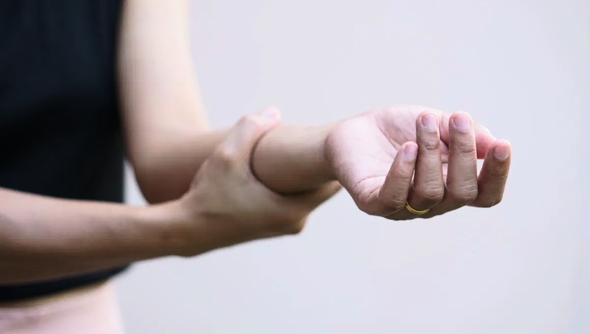 El hormigueo en el brazo izquierdo no debe ser ignorado bajo ningún concepto