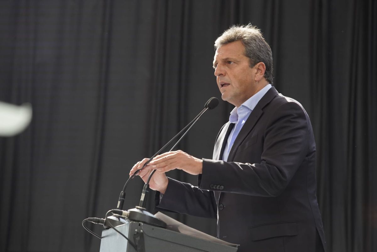 El ministro de Economía remarcó que las definiciones de cómo se implementará el nuevo dólar para la vitivinicultura las tomará en conjunto con los referentes de Coviar.