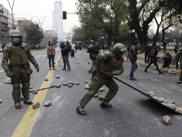 Estudiantes chilenos rechazaron el diálogo con el gobierno y anunciaron más marchas