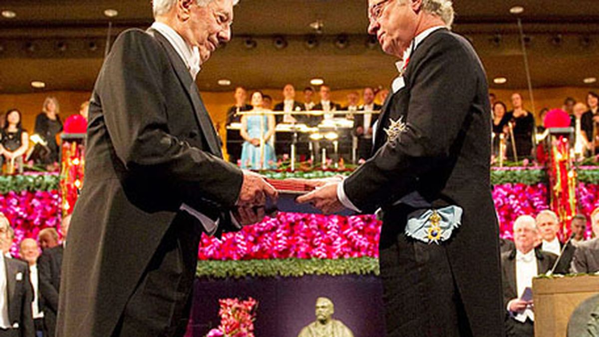 El Peruano Vargas Llosa Recibió Su Premio Nobel De Literatura 7865