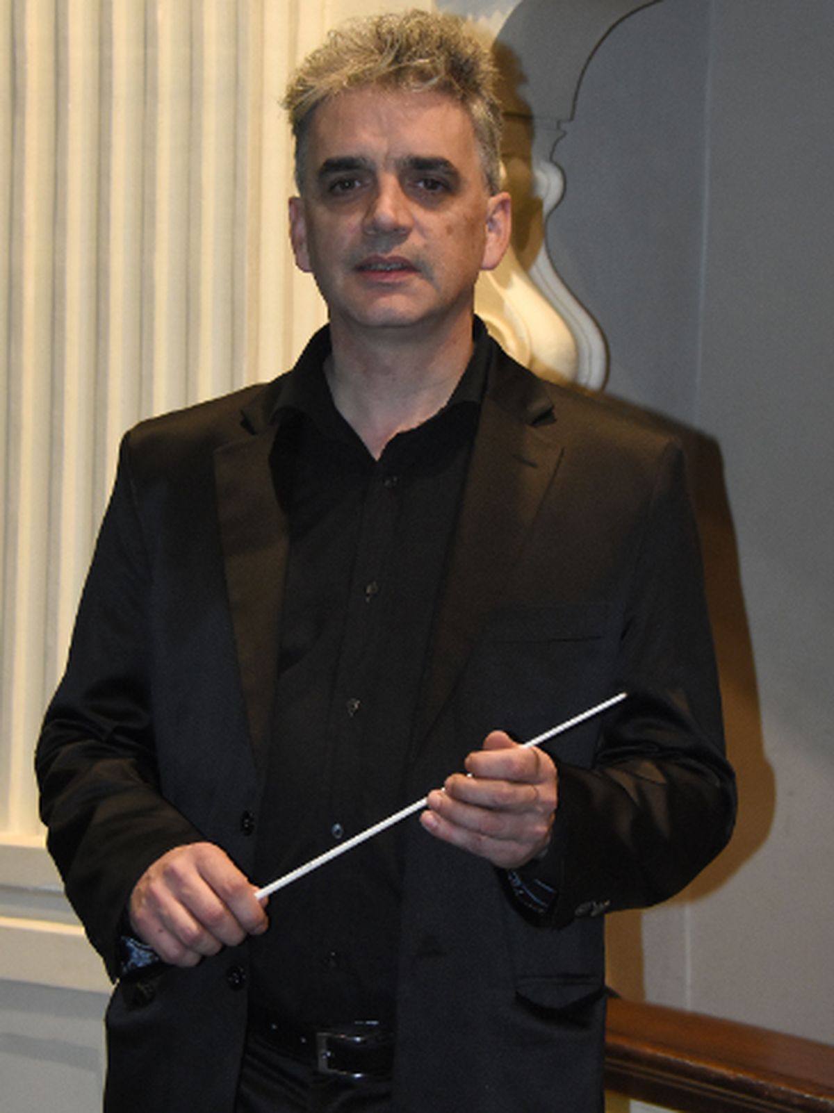 Pablo Herrero Pondal, director titular de la Orquesta Filarmónica de Mendoza. Pablo Herrero Pondal, director titular de la Orquesta Filarmónica de Mendoza.