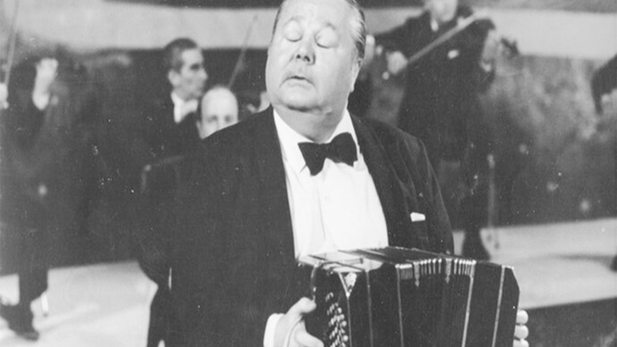 Aníbal Troilo grabó en toda su carrera más de 400 discos.