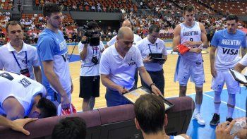 Argentina venció a Rusia y preocupa la lesión de Campazzo