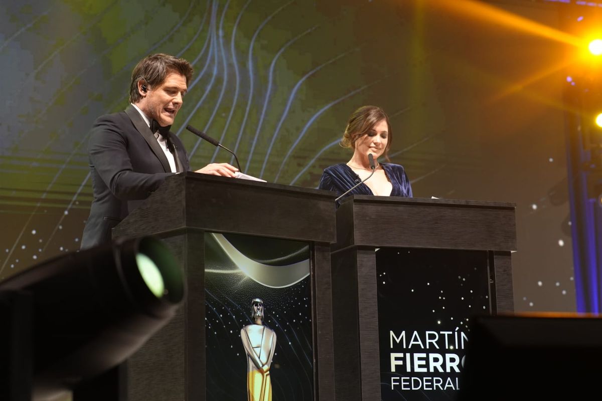 Guillermo Andino y Pamela David condujeron el evento de manera impecable. Guillermo Andino y Pamela David condujeron el evento de manera impecable.