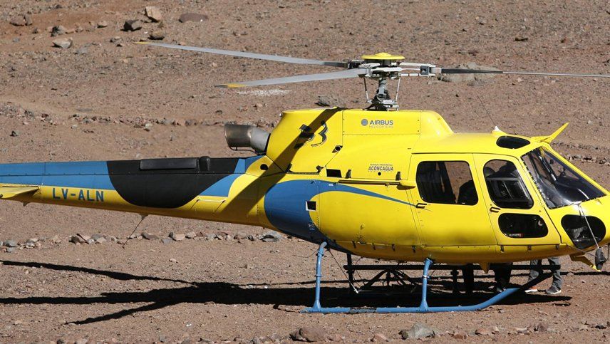 El helicóptero de rescate del Aconcagua evacuó a un trabajador desde una zona cercana a Plaza de Mulas por problemas respiratorios.