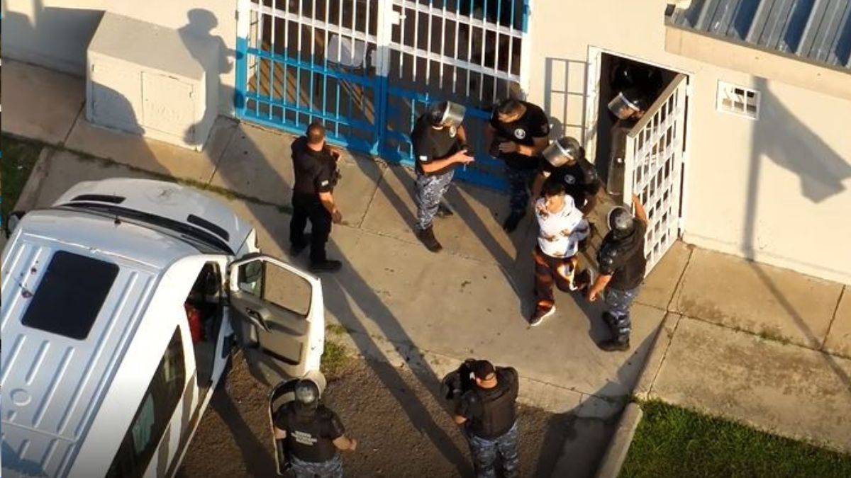 Los sospechosos son Omar el Tanga G&oacute;mez, los hermanos Cristian y Jordan Tapia, Hugo Arredondo, Jos&eacute; Bustos Silva, C&eacute;sar Pallerez Pizarro y Kevin Guerrero, todos con prisi&oacute;n perpetua.