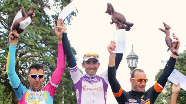 Podio de Víctor García en la Vuelta de Tupungato
