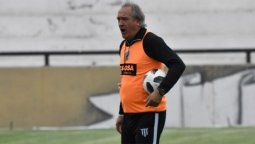 El Chaucha prueba y no lo termina de definir