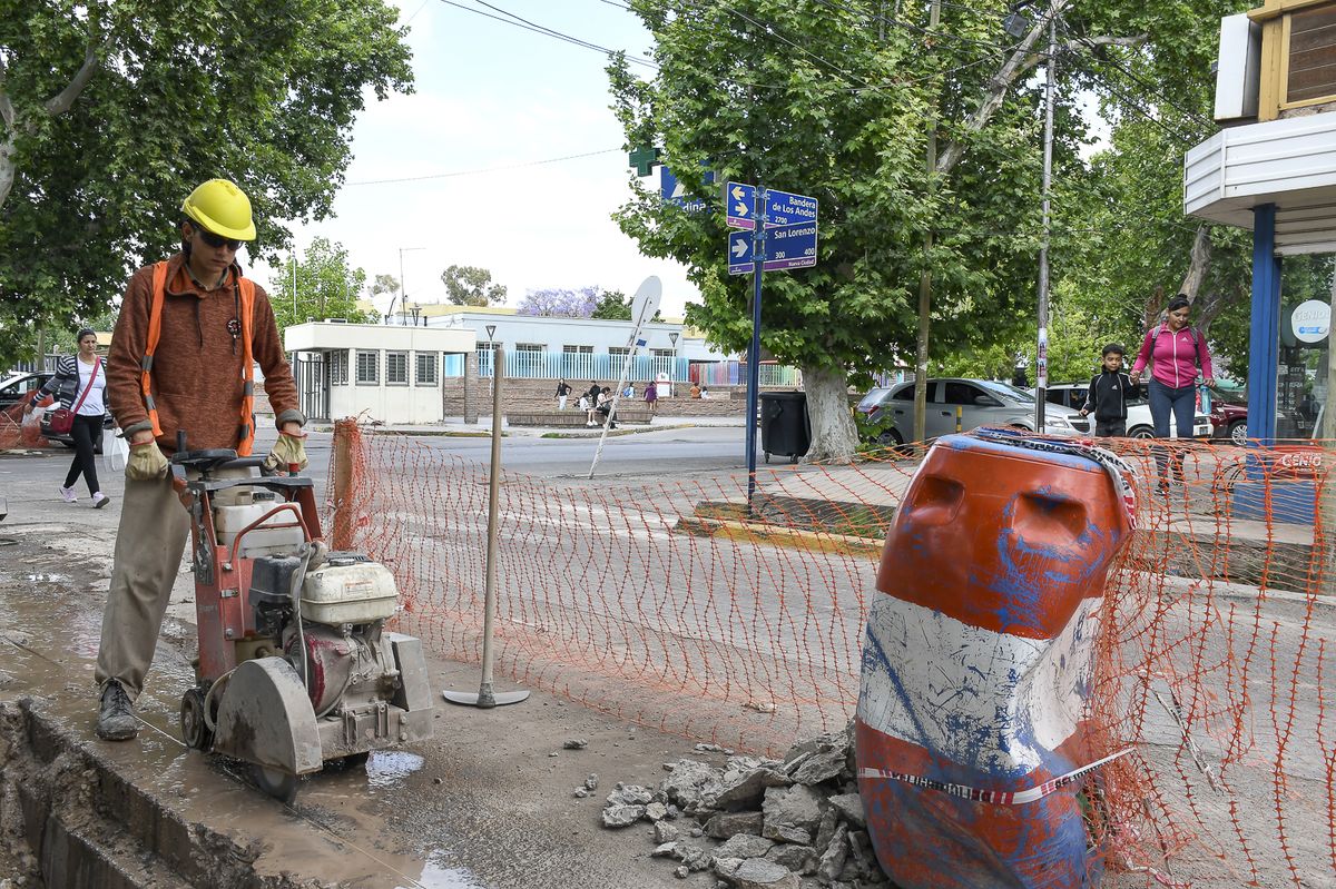 Los trabajos a realizar incluyen la renovaci&oacute;n de la calzada y veredas con adoquines y baldosas de granito.