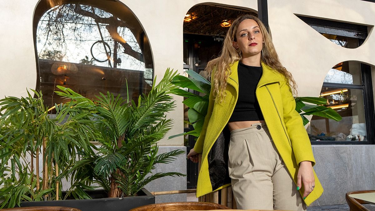 Hija de la arquitecta María Virginia Cómoli, la joven busca plasmar una experiencia 360 en sus proyectos en locales gastronómicos. Hija de la arquitecta María Virginia Cómoli, la joven busca plasmar una experiencia 360 en sus proyectos en locales gastronómicos.