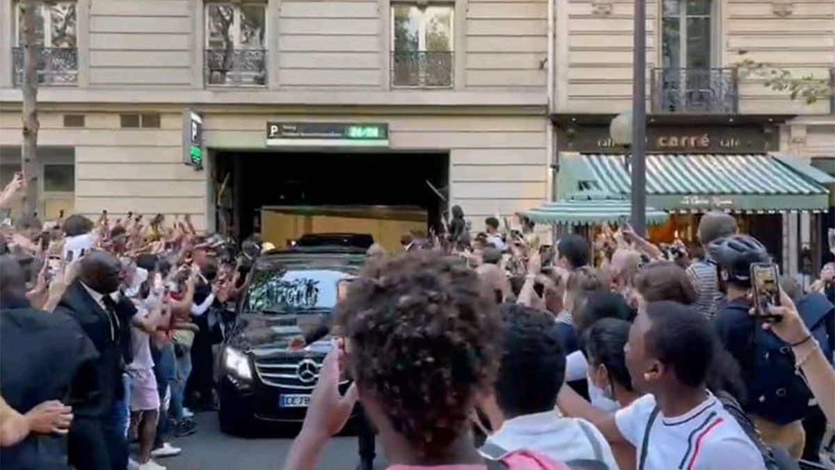 Messi salió de paseo y revolucionó París