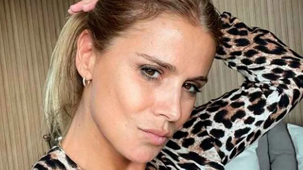 Flavia Palmiero es la reina del look lencero redcore desde la noche de Miami