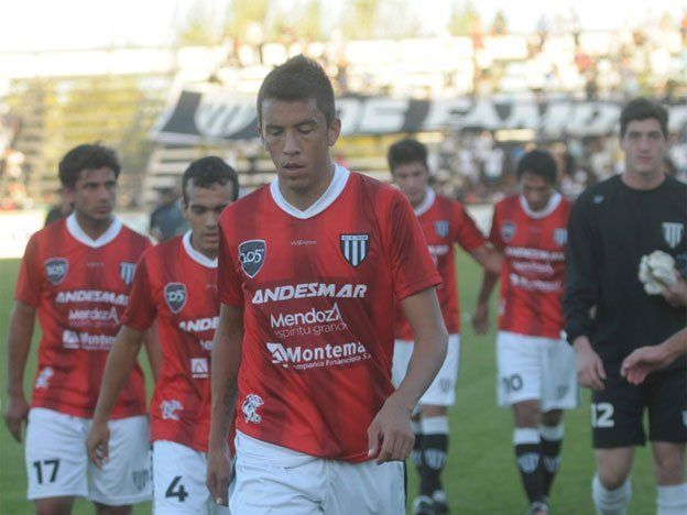 Argentino B: el Lobo va por la punta de la zona ante Las Palmas