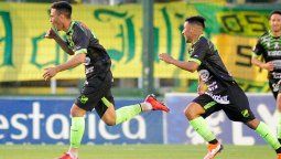 Defensa venció a Talleres y se acerca a la punta