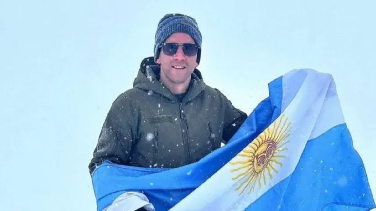 El diputado Julio Cobos y otros 12 legisladores pidieron las inmediata liberación del gendarme argentino Agustín Gallo, detenido sin motivos aparentes en Venezuela.&nbsp;