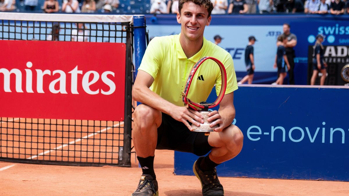 Juan Manuel Cerúndolo no pudo cob Bublik en la final suiza, pero saltó más de 20 escalones en el ranking de la ATP.