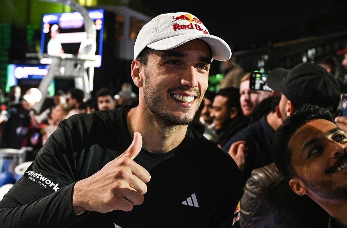 Alejandro Galán hizo dos anuncios que conmovieron al pádel mundial.