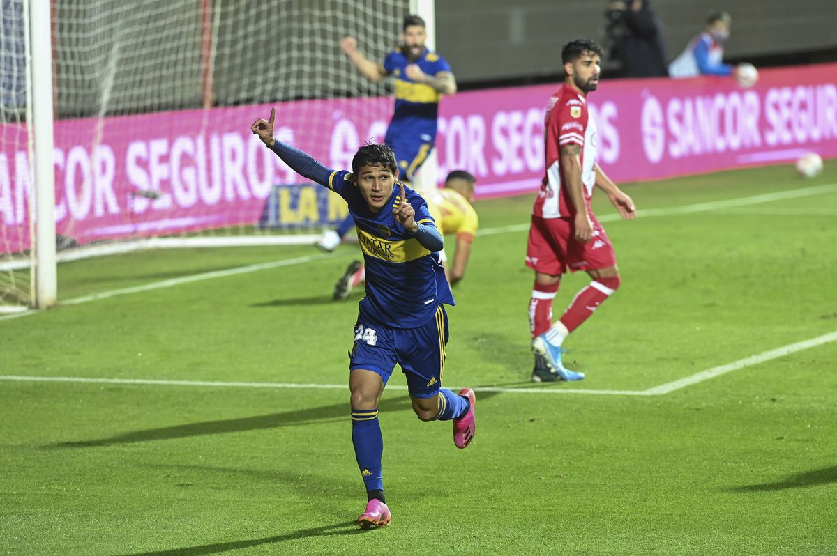 Obando puso el 1 a 0 para Boca ante Unión, en Santa Fe.