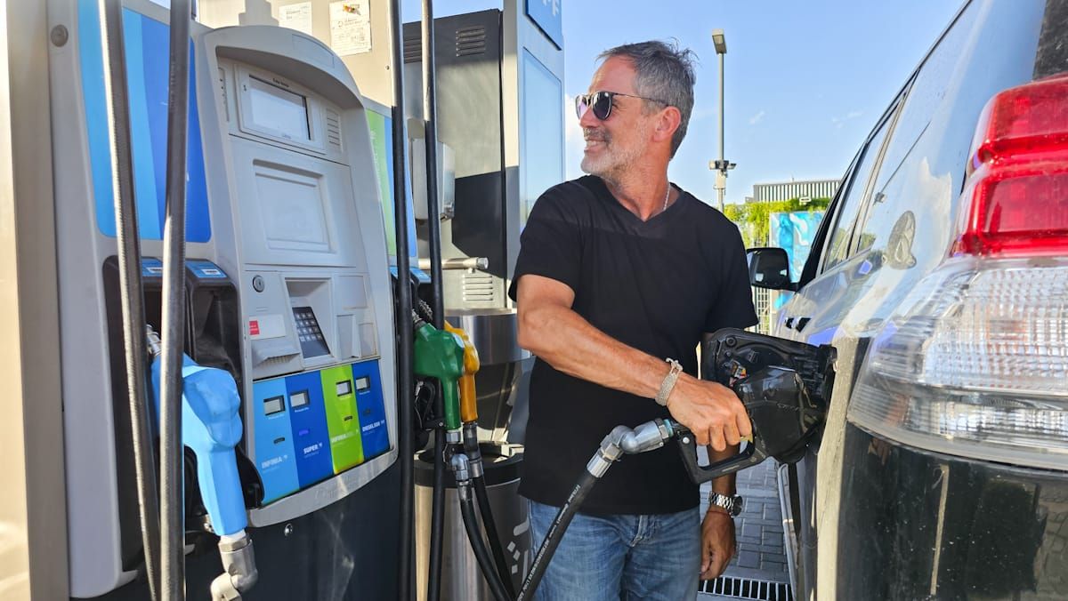 Al congelarse el impuesto a los combusbles no habrá aumentos en las naftas y gasoil hasta noviembre.