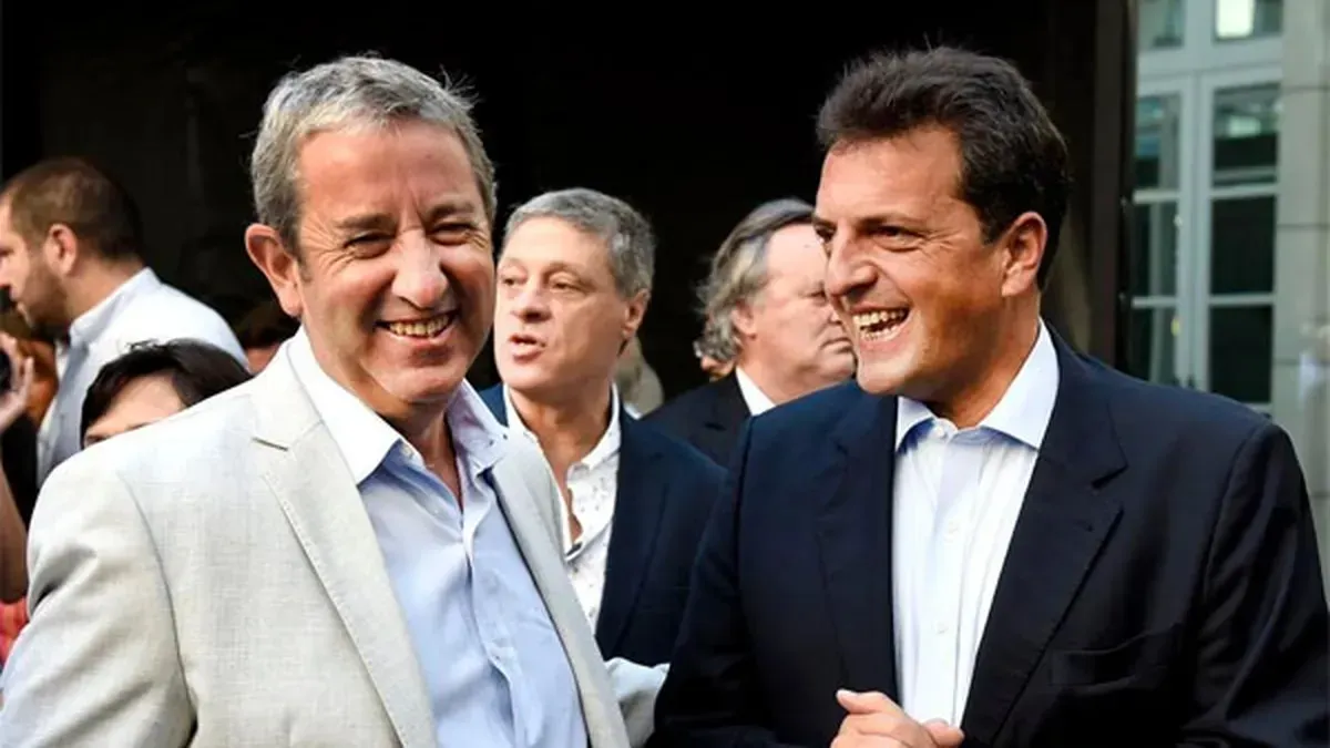 La relación entre Julio Cobos y Sergio Massa data desde la época en que el diputado nacional fue vicepresidente de Cristina Fernández de Kirchner y el ahora ministro