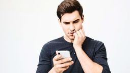 Vivimos rodeados de información, pero no toda es confiable. La desinformación, información falsa o inexacta basada en datos erróneos, no solo confunde: en muchos casos, busca engañar de forma deliberada. Vivimos rodeados de información, pero no toda es confiable. La desinformación, información falsa o inexacta basada en datos erróneos, no solo confunde: en muchos casos, busca engañar de forma deliberada.