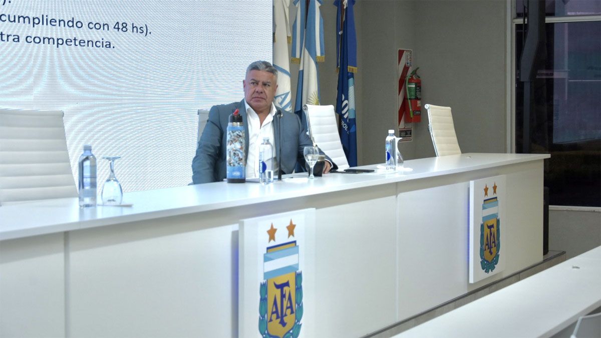 Claudio Chiqui Tapia, el presidente de la AFA. La Liga Profesional 2023 tendrá tres descensos.