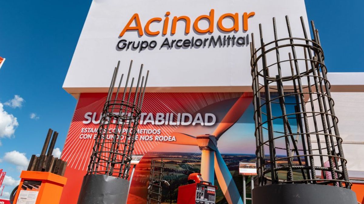 En Acindar trabajan 3.000 personas en forma directa, a los que se suman otras 1.000 en distintos talleres proveedores.