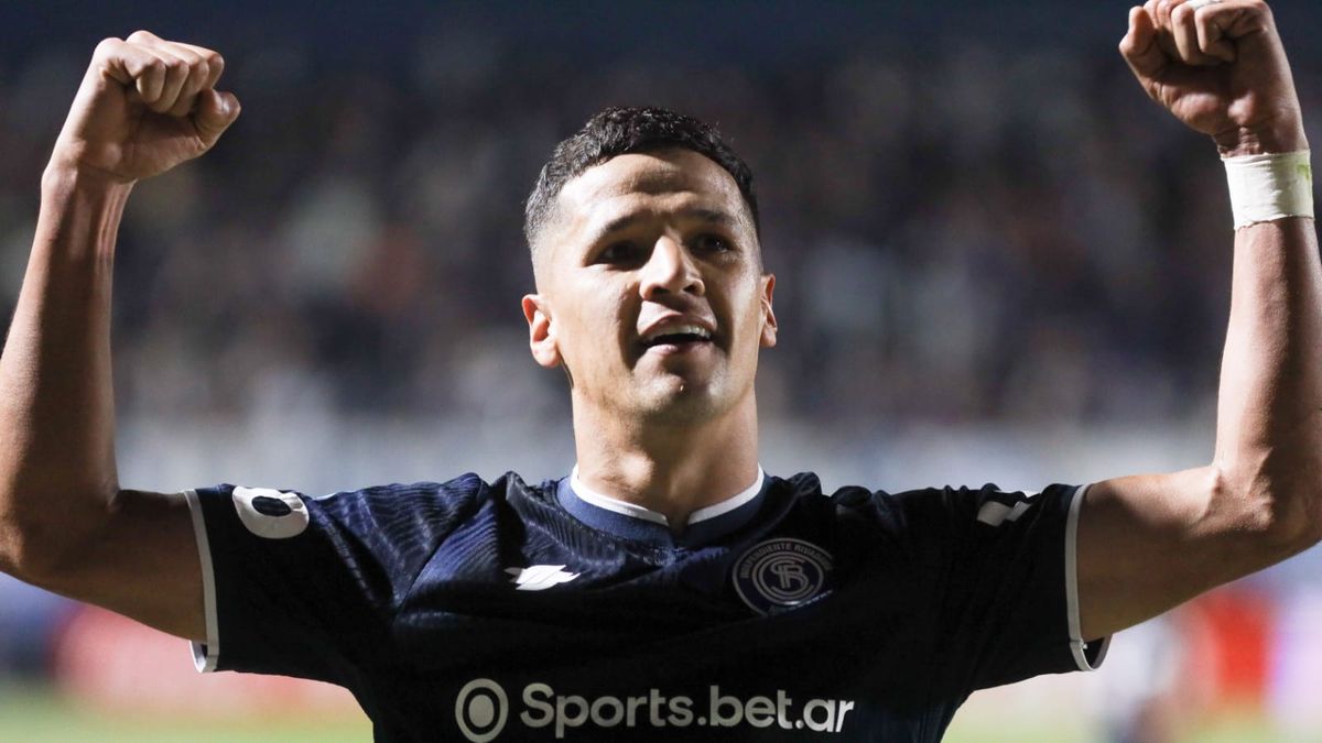 El líder Independiente Rivadavia le ganó a Rosario Central en el Gargantini y se afirmó en la cima