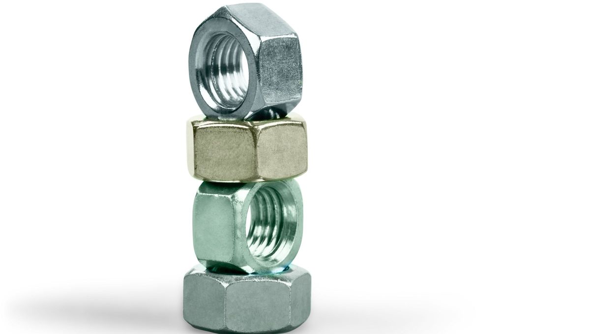 Las tuercas son dispositivos de fijación especiales que evitan el aflojamiento de uniones atornilladas debido a vibraciones, calor o impactos. Las tuercas son dispositivos de fijación especiales que evitan el aflojamiento de uniones atornilladas debido a vibraciones, calor o impactos.