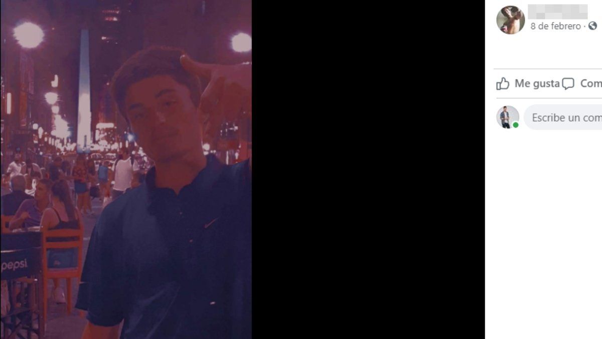 La visita al Obelisco, días antes de ser detenido.