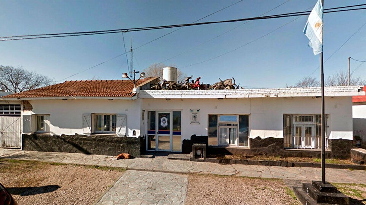 El fiscal Juan Pablo Lódola imputó a Ariel Marcelo Estévez Pitrau, Sandra Vanesa Cano, Jonathan Elías Cabrera y Micaela Agustina Estigarribia, todos de la comisaría sexta de Mar del Plata.