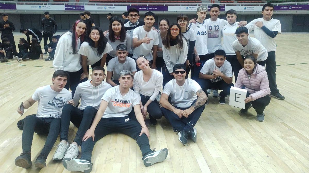 Los egresados del nuevo Instituto Universitario de Actividad Física y Deportes Dr. Jorge E. Coll saldrán con Título Provincial de Nivel Superior.