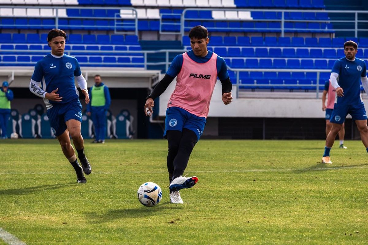 Godoy Cruz entrenó en el Feliciano Gambarte pensando en Mitre de Santiago del Estero.
