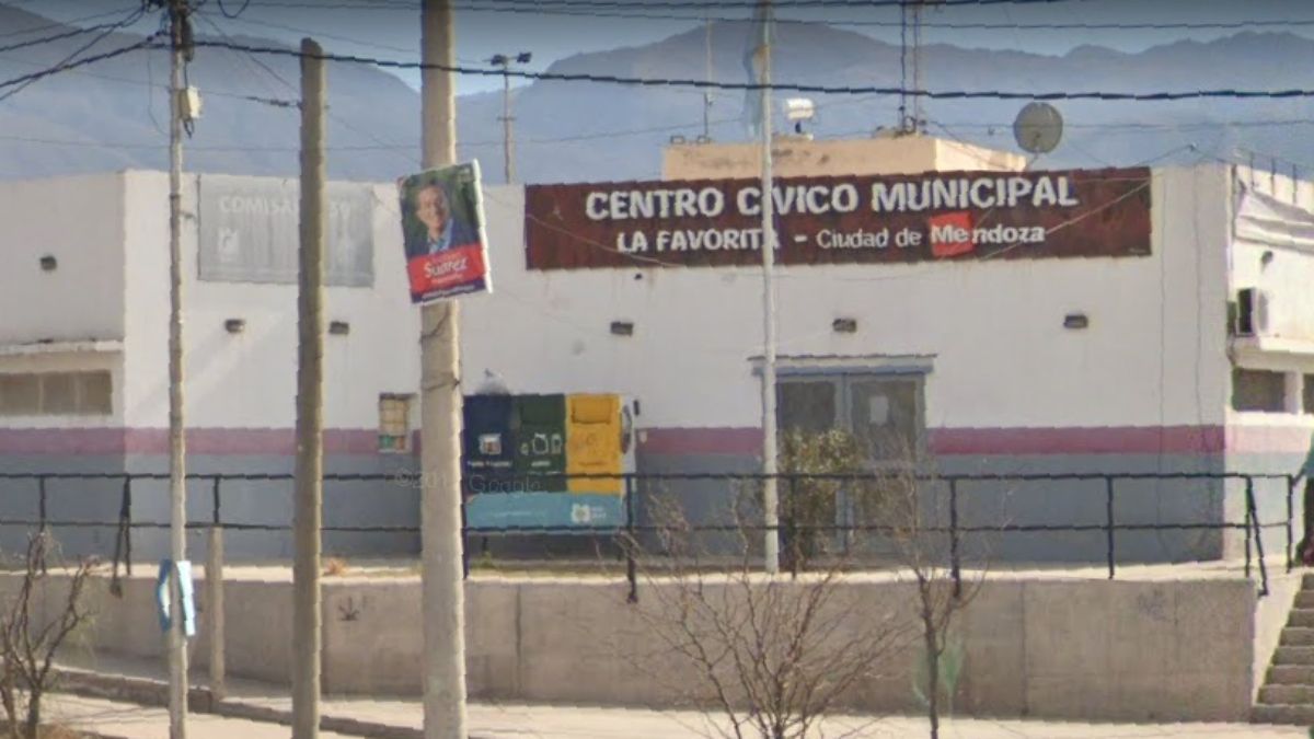 Centro Cívico donde funciona el Centro de Salud del barrio La Favorita.
