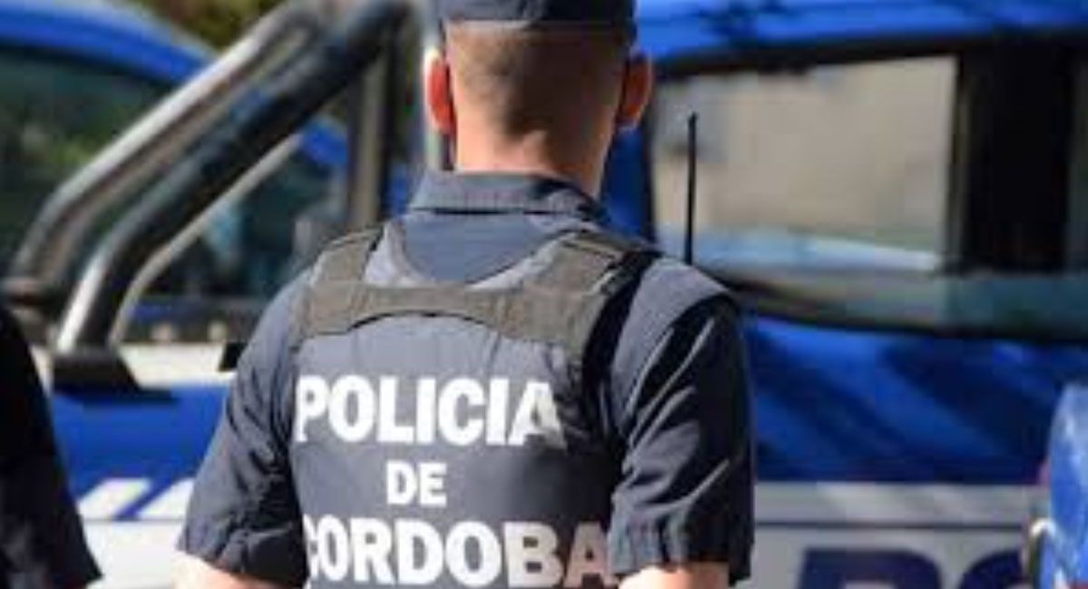 Fue a limpiar la casa de su padre fallecido y se encontró con una increíble sorpresa.