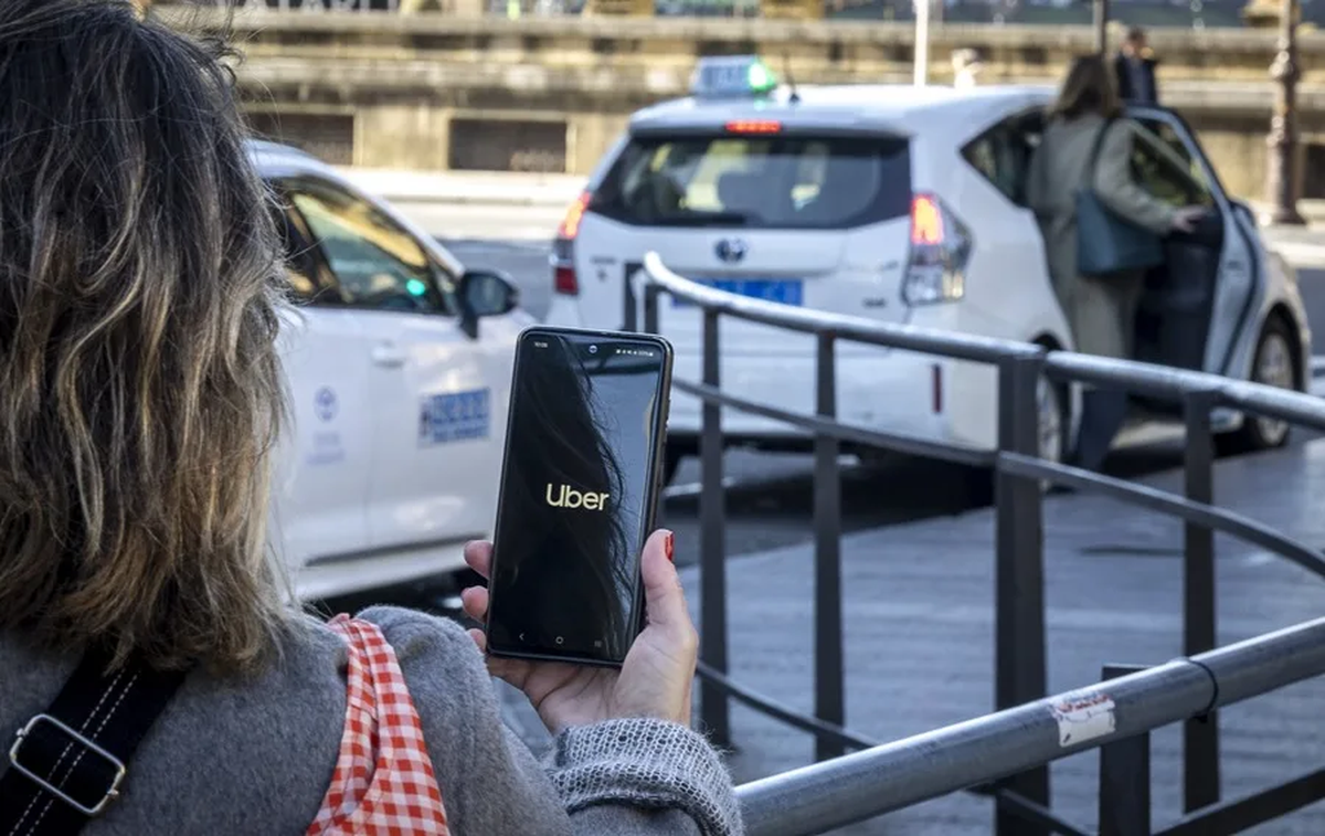 Uber y Nvidia buscan liderar el futuro del transporte con robotaxis impulsados por inteligencia artificial. Cr&eacute;dito: EFE.