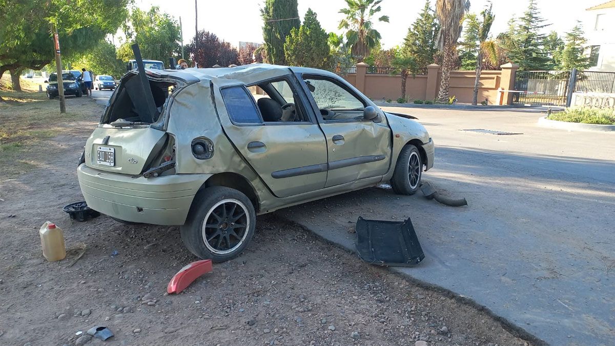 El conductor tenía 2,14 gramos de alcohol en sangre y la licencia de conducir vencida. Habían salido de un boliche.