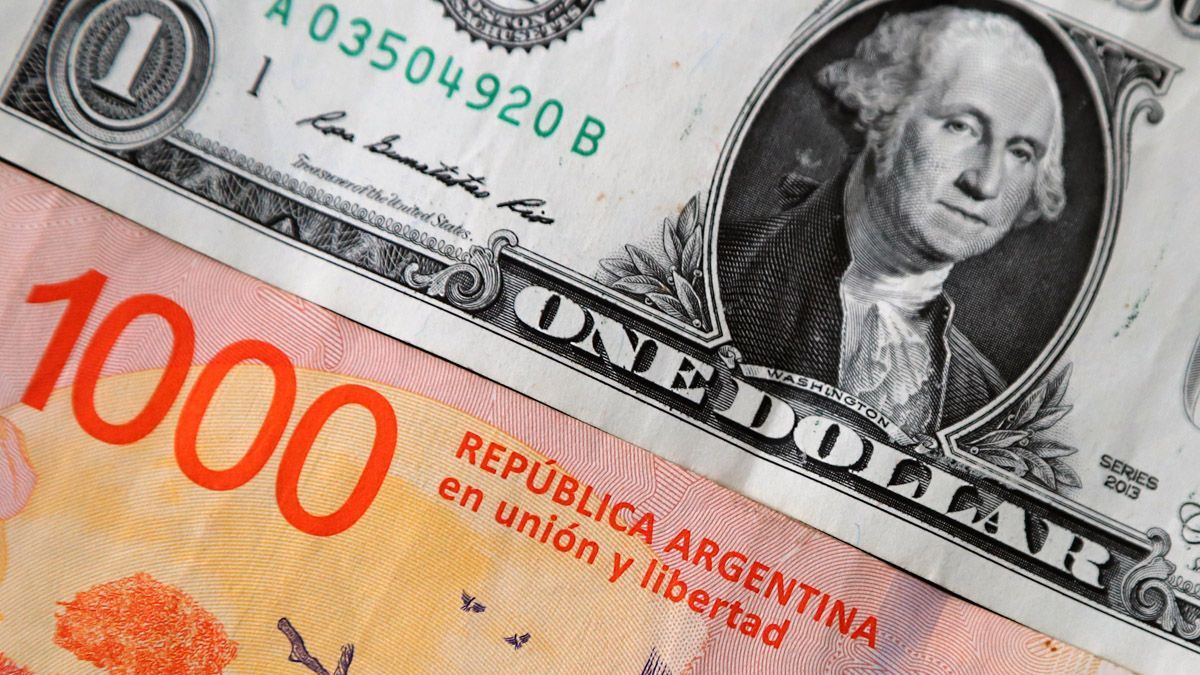 El dólar blue ahora vale más que mil pesos. El dólar blue ahora vale más que mil pesos.