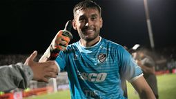 Juan Pavlo Cozzani, el arquero mendocino que se clasificó a las semifinales del Torneo Apertura con Platense.