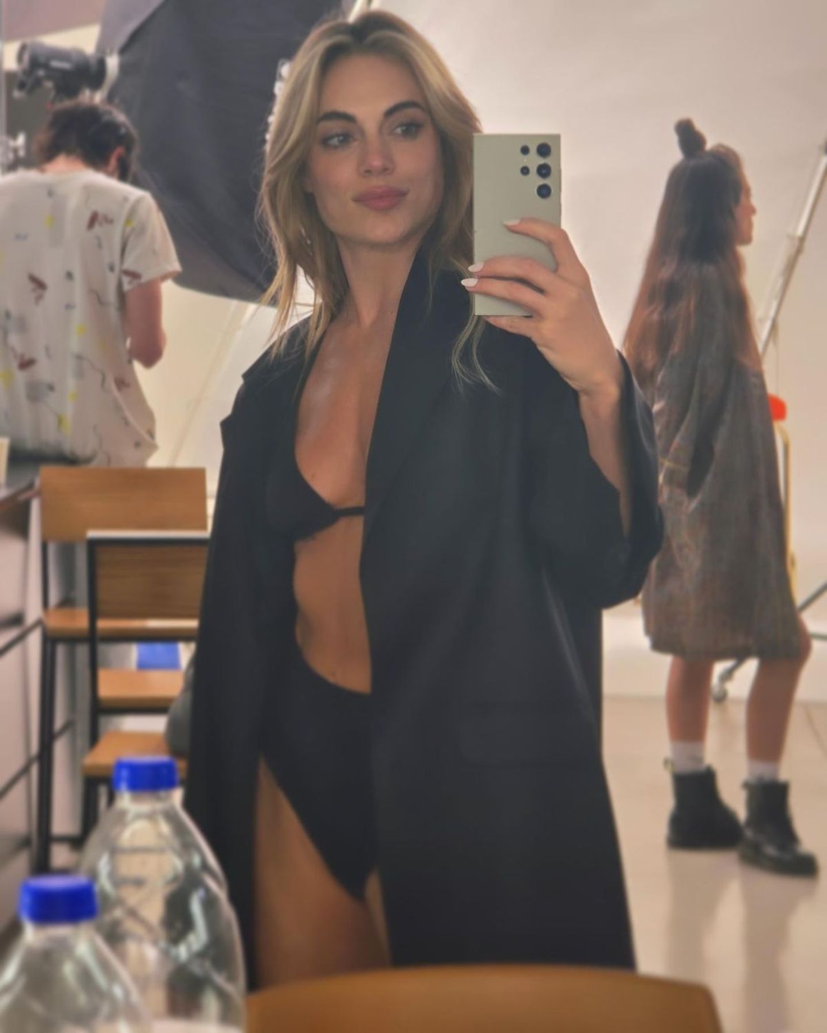 Emilia Attias confirma que es la reina de la bikini en clave culotte ultra cavado y anticipa el verano. Emilia Attias confirma que es la reina de la bikini en clave culotte ultra cavado y anticipa el verano.
