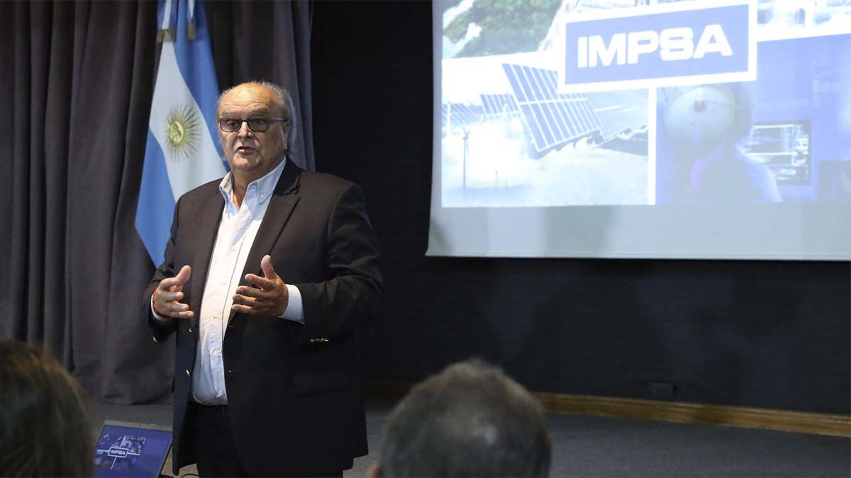 El ex ministro de la Producción de la gestión anterior, José Ignacio De Mendiguren, lideró una reunión con legisladores mendocinos sobre el estado de IMPSA. El ex ministro de la Producción de la gestión anterior, José Ignacio De Mendiguren, lideró una reunión con legisladores mendocinos sobre el estado de IMPSA.