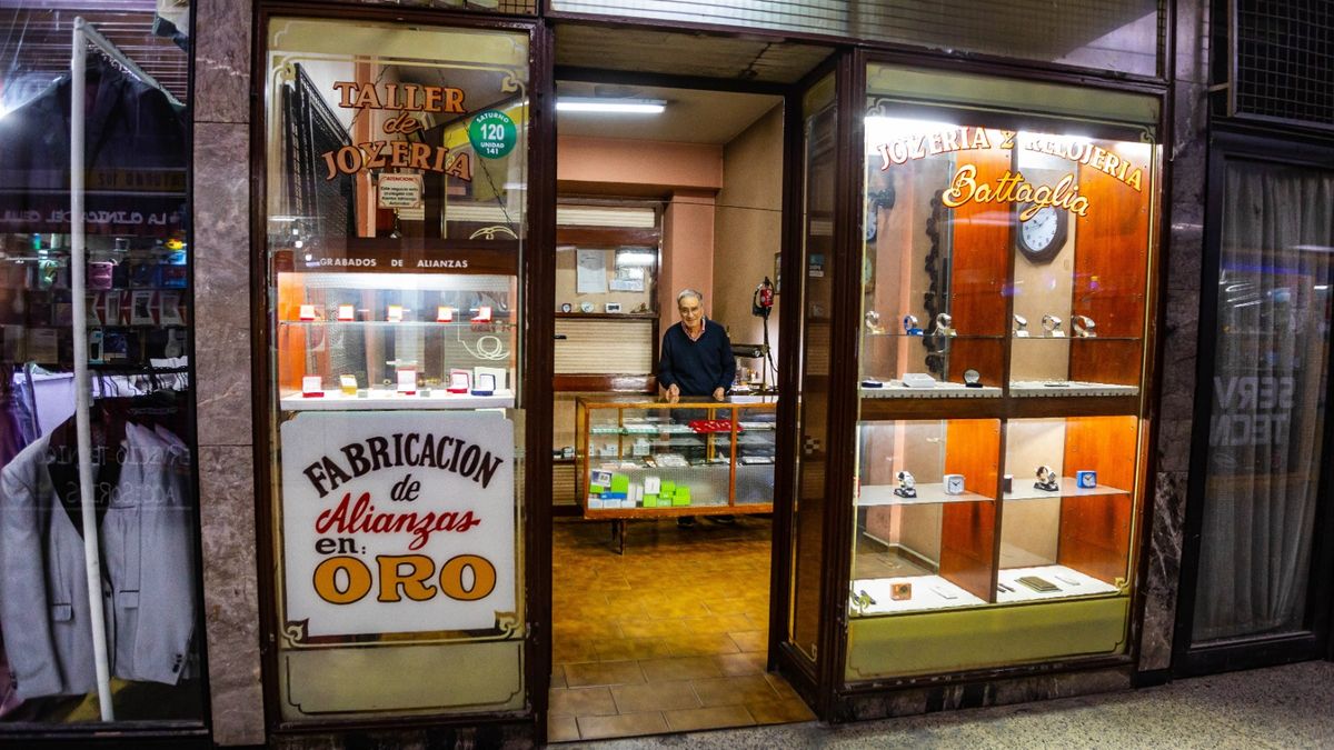 En los 32.000 m2 de la galería Tonsa hay muy pocos locales habitados. En los 32.000 m2 de la galería Tonsa hay muy pocos locales habitados.