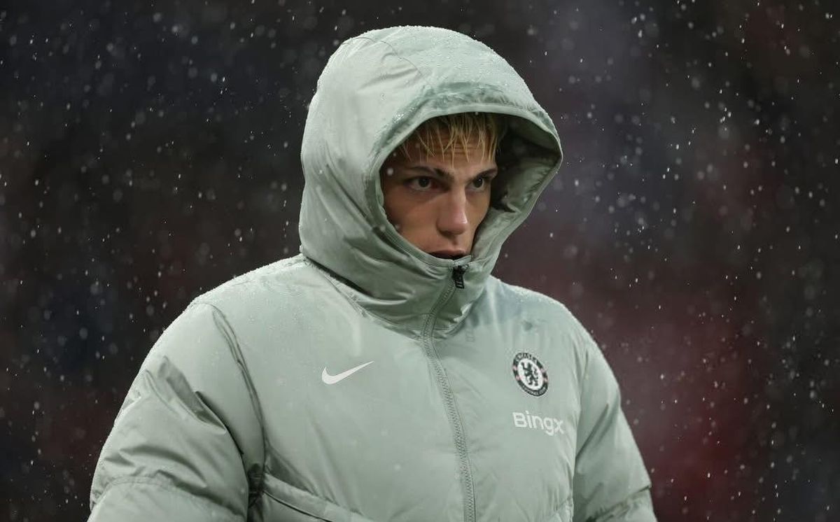 Al jugador argentino no lo recibieron con cariño en Old Trafford.