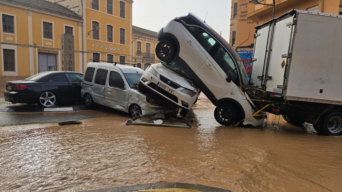 Imágenes elocuentes de la tormenta en Valencia. Un mendocino vivió el desastre en carne propia. Imágenes elocuentes de la tormenta en Valencia. Un mendocino vivió el desastre en carne propia.