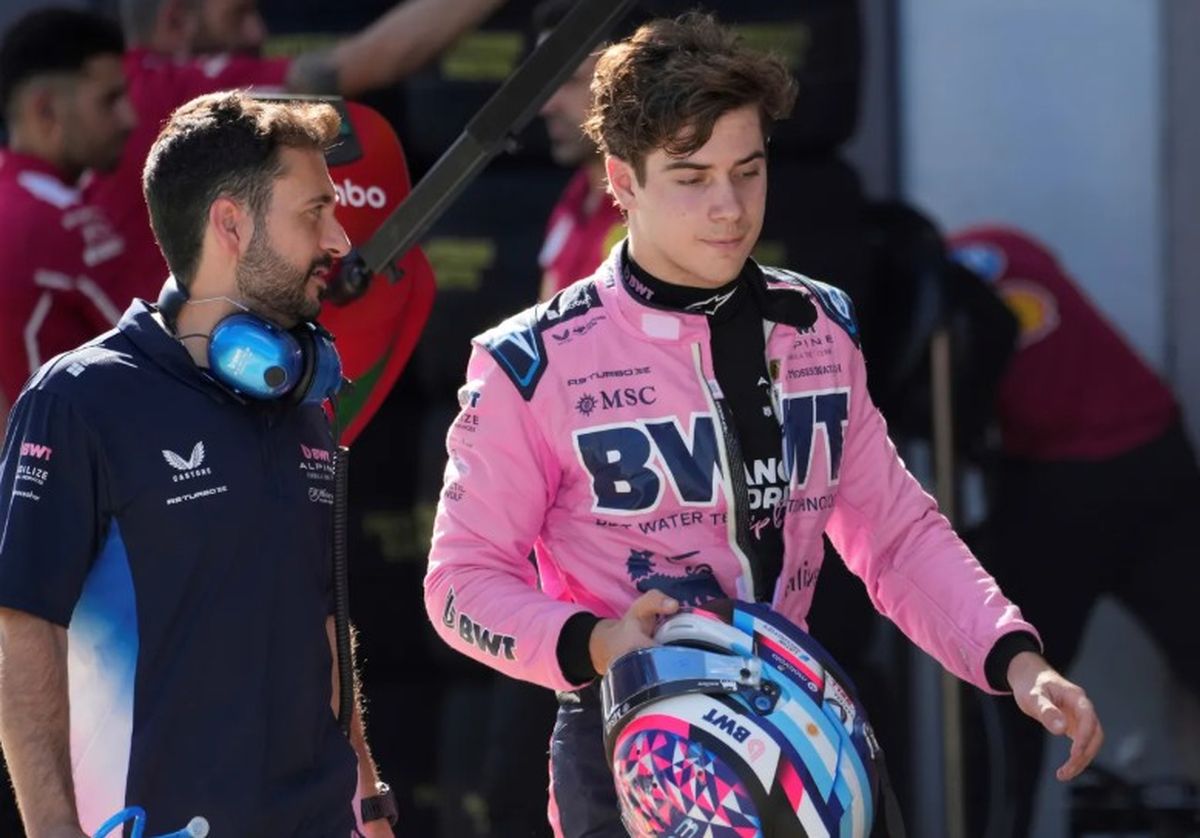 Franco Colapinto terminó 16 y muy frustrado.