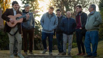 El Día Mundial del Folclore se celebra en el teatro Mendoza con Juntos por lo nuestro