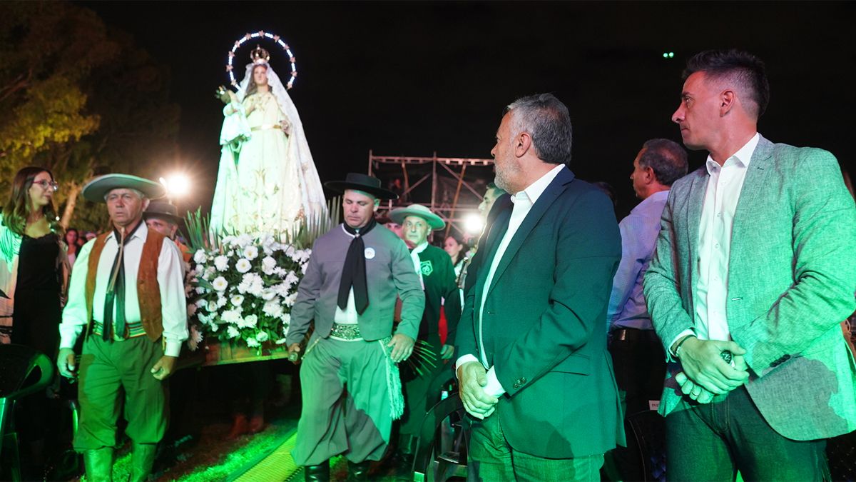 La Bendición de los Frutos el año pasado se realizó en el Predio de la Virgen, en Guaymallén. Fue la primera de Cornejo en esta segunda gestión suya como gobernador de Mendoza. La Bendición de los Frutos el año pasado se realizó en el Predio de la Virgen, en Guaymallén. Fue la primera de Cornejo en esta segunda gestión suya como gobernador de Mendoza.